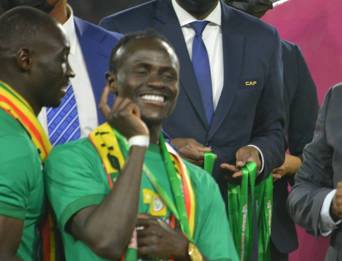 Sadio_Mane_medaille_CAN_2021.jpg